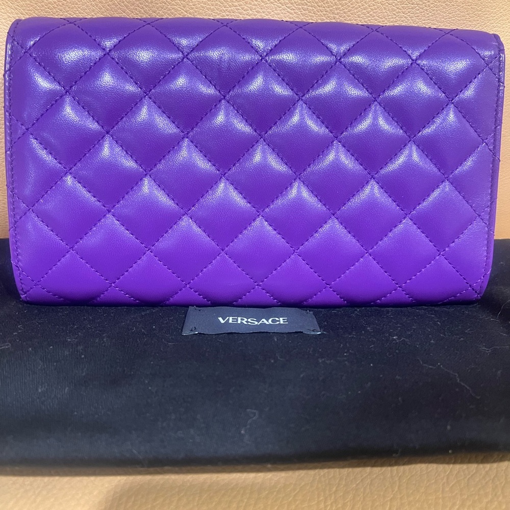 Versace Medusa quilted lamb leather clutch purse with chain. - Picture 4 of 13